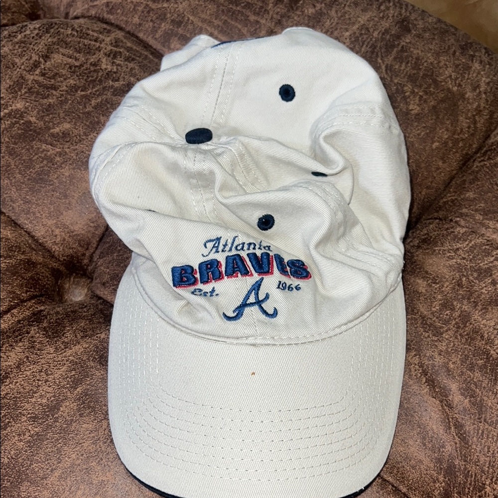 Braves hat‎